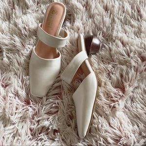 NWT White Strappy Mules with Round Heels
